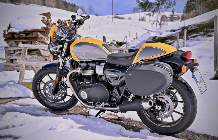 How to Prepare a Motorcycle for Winter Storage